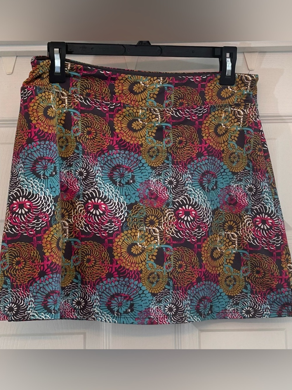 Tranquility by Colorado Clothing White, Blue & Pink Printed Skort/Skirt Size M